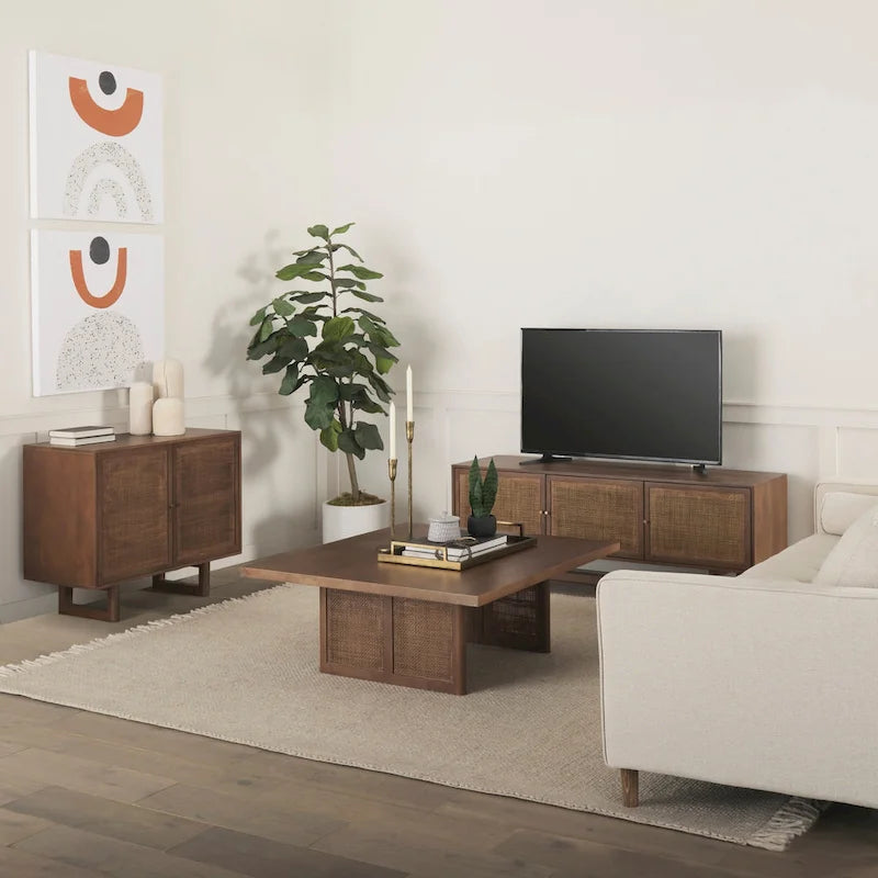Meuble d'appoint en bois massif brun moyen avec portes en rotin