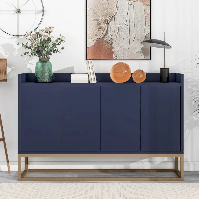 Buffet de cuisine moderne avec grand espace de rangement