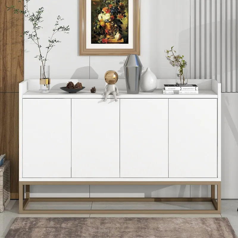 Buffet de cuisine moderne avec grand espace de rangement