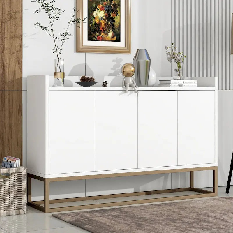 Buffet de cuisine moderne avec grand espace de rangement