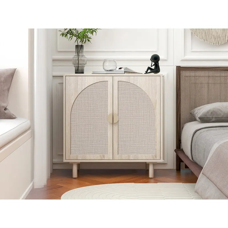 Meuble de rangement 2 portes en bois avec portes en rotin et étagères réglables pour chambre et salon