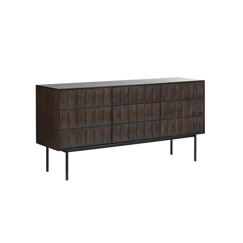 Buffet moderne en chêne espresso avec portes géométriques et base en métal noir mat