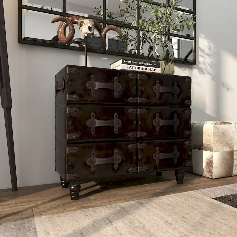 Commode de chambre vintage en bois et similicuir avec rivets et sangles